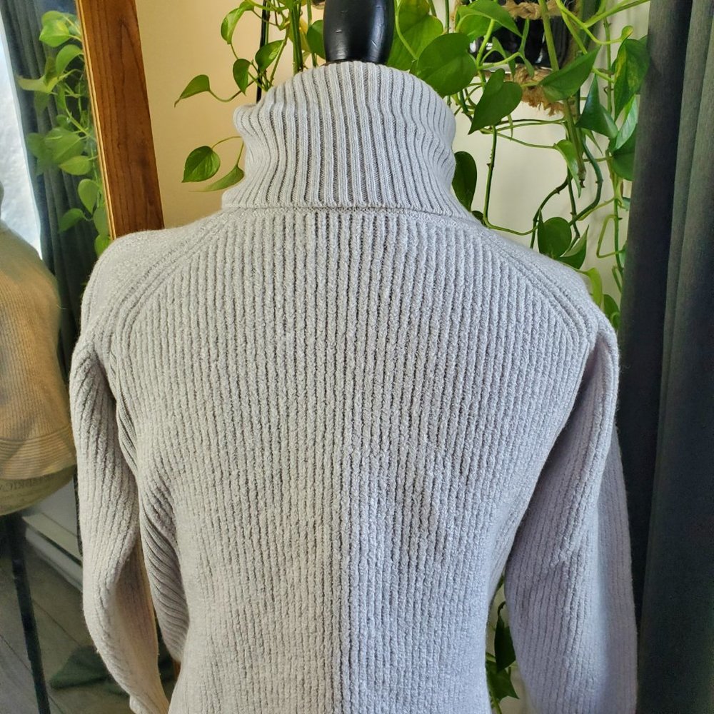 WILFRED FREE | Aritzia Asianna 100% Merino Wool Cream Turtleneck Sweater (M) - Picture 5 of 12